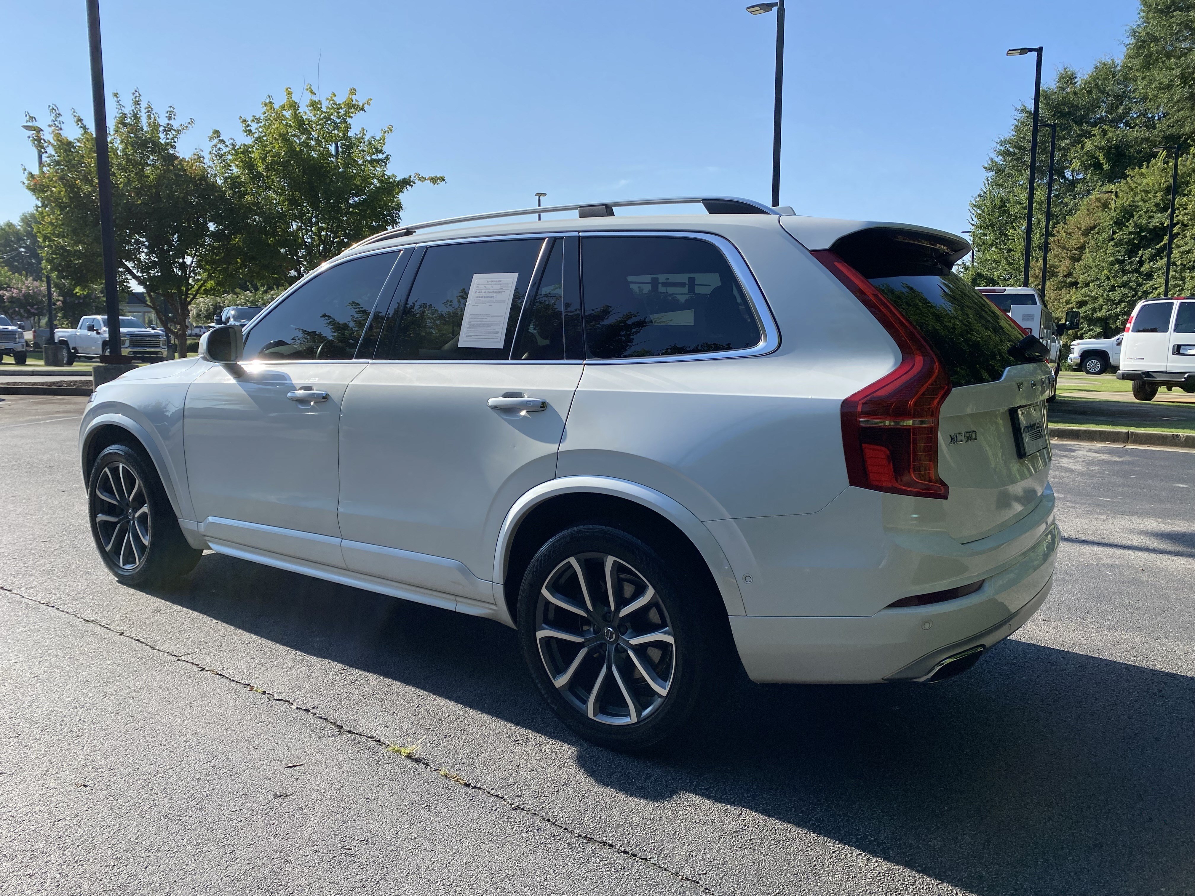 Used 2018 Volvo XC90 T6 Momentum w/ Convenience Package AWD/4WD image 7