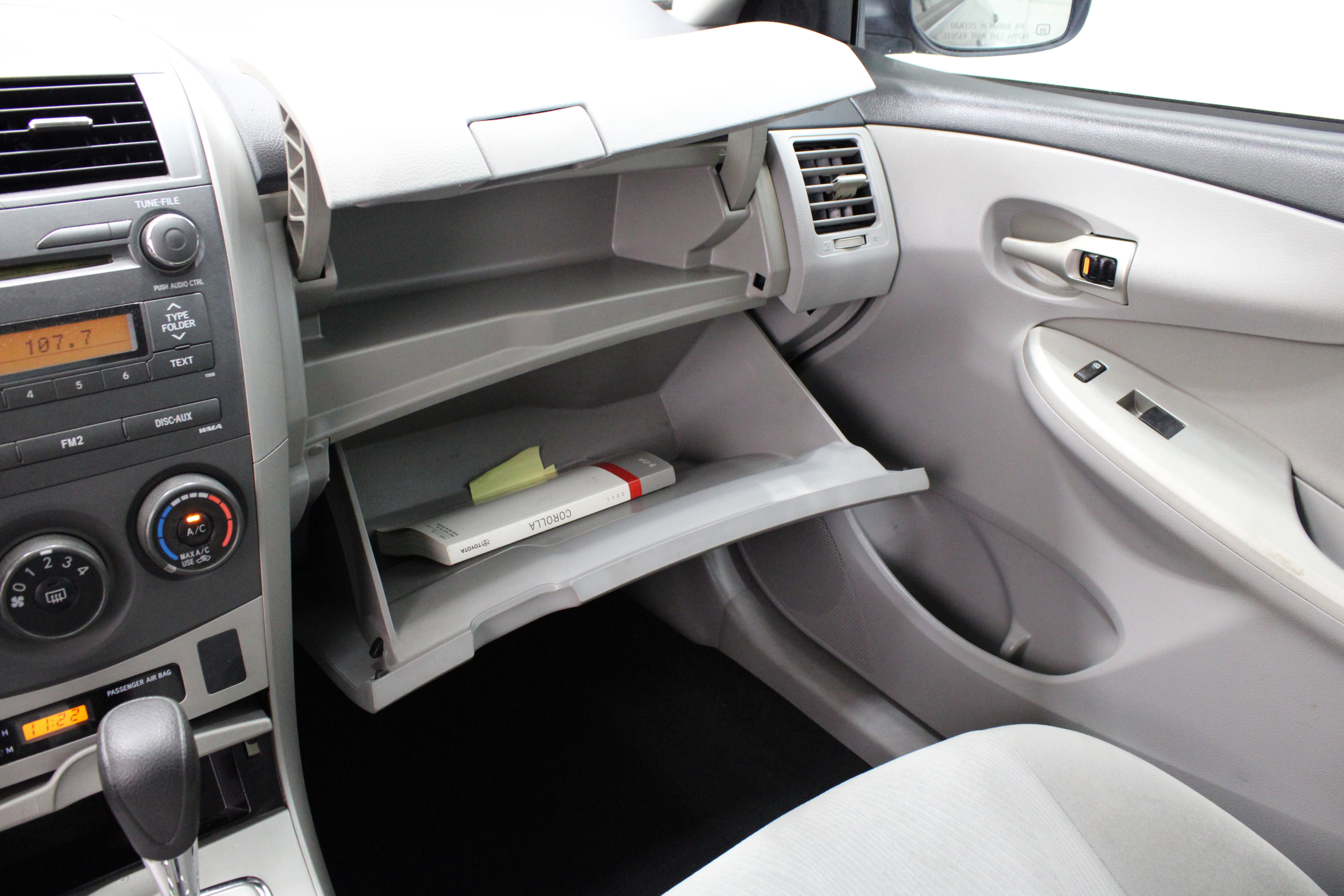 Used 2011 Toyota Corolla LE FWD image 20
