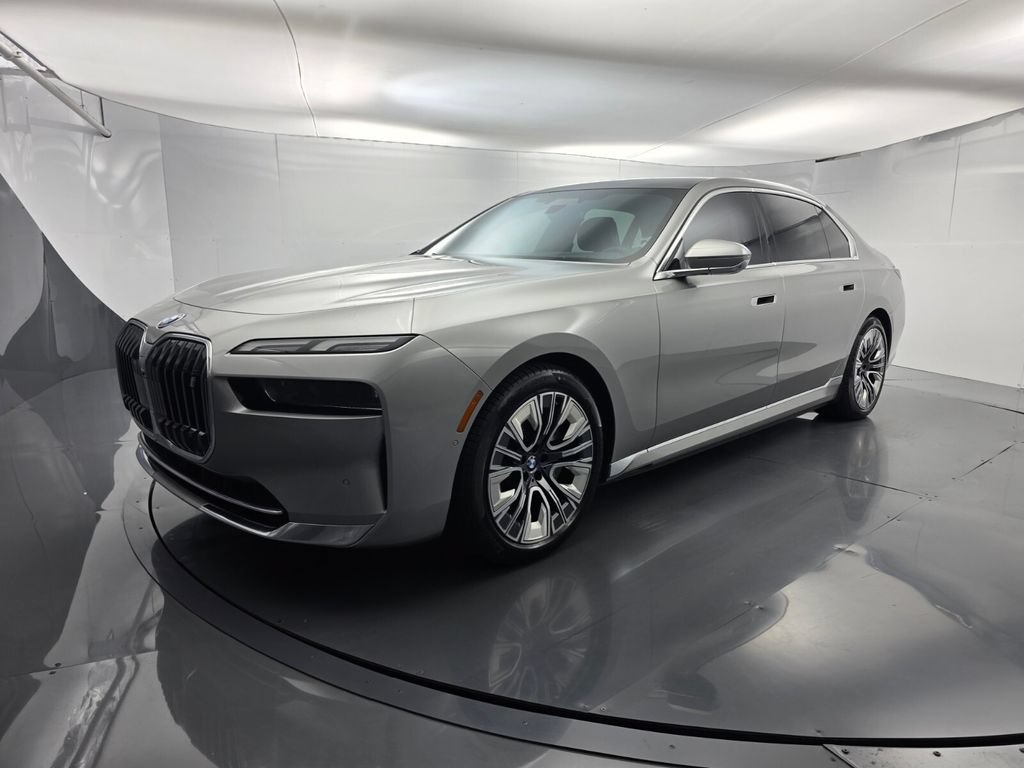 Certified 2023 BMW i7 xDrive60 AWD/4WD image 8