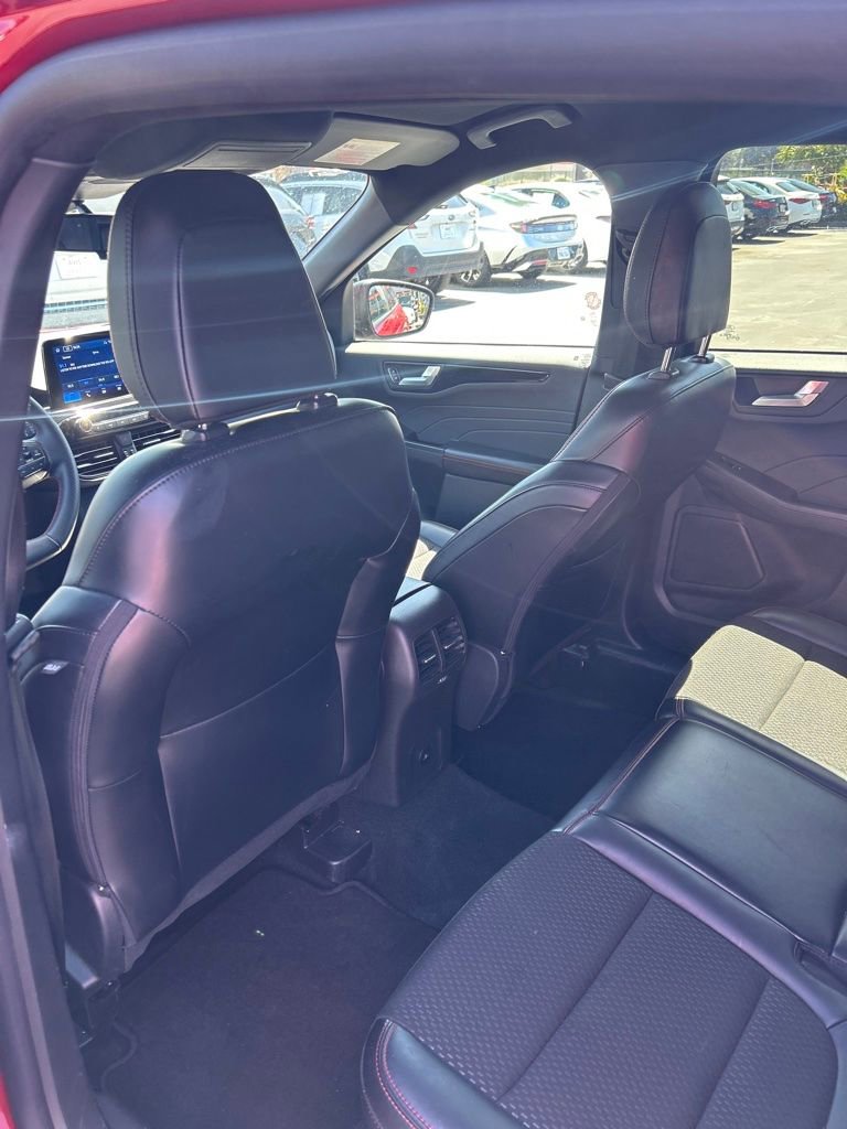 Used 2025 Ford Escape ST-Line AWD/4WD image 17
