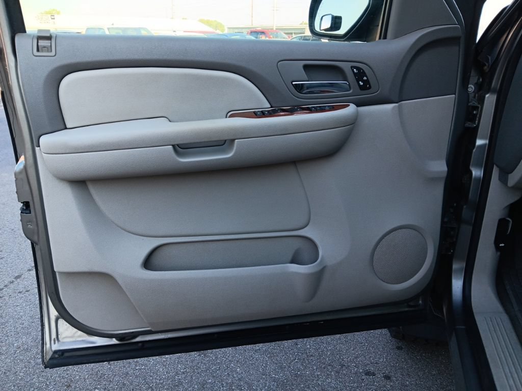 Used 2007 GMC Sierra 1500 SLT w/ SLE/SLT Trailering Package AWD/4WD image 21