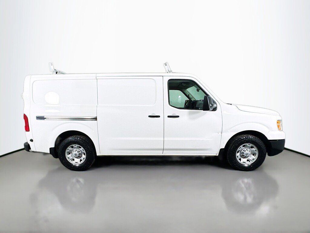 Used 2021 Nissan NV 2500 SV RWD image 6
