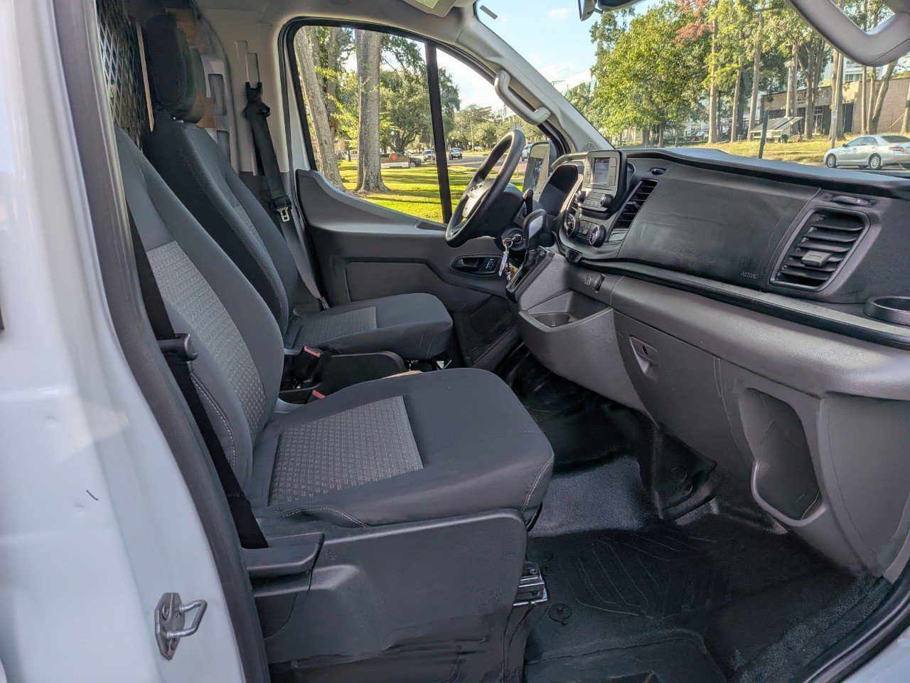 Used 2024 Ford Transit 250 Low Roof w/ Exterior Upgrade Package image 11