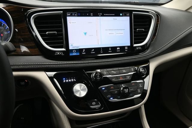 Used 2024 Chrysler Pacifica Limited FWD image 41