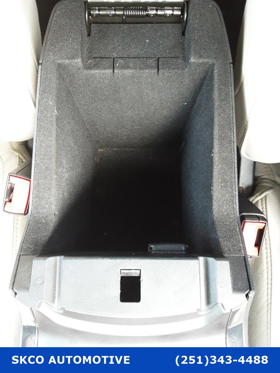 Used 2019 Ford Explorer Platinum image 25