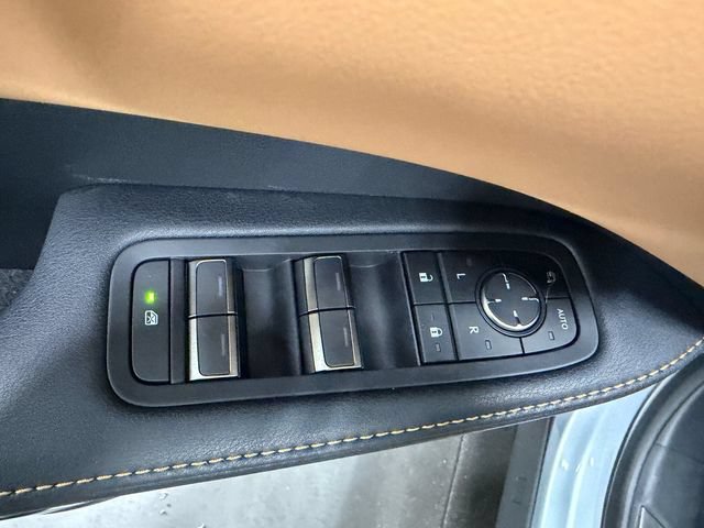 New 2026 Lexus RX 450h AWD image 17