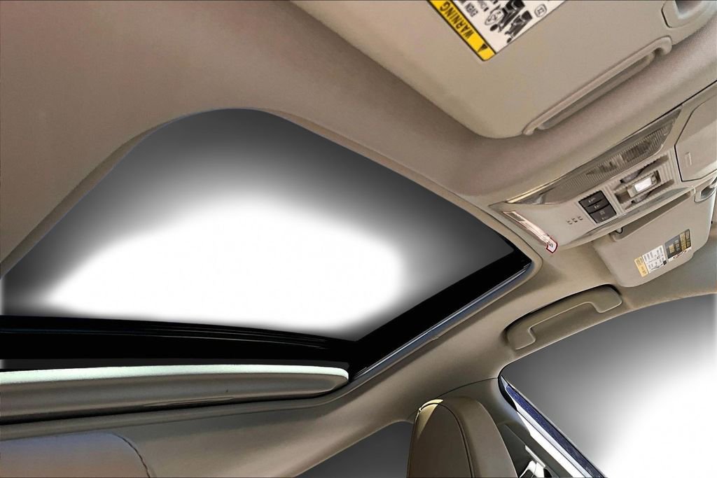 Used 2022 Toyota RAV4 XLE Premium image 21