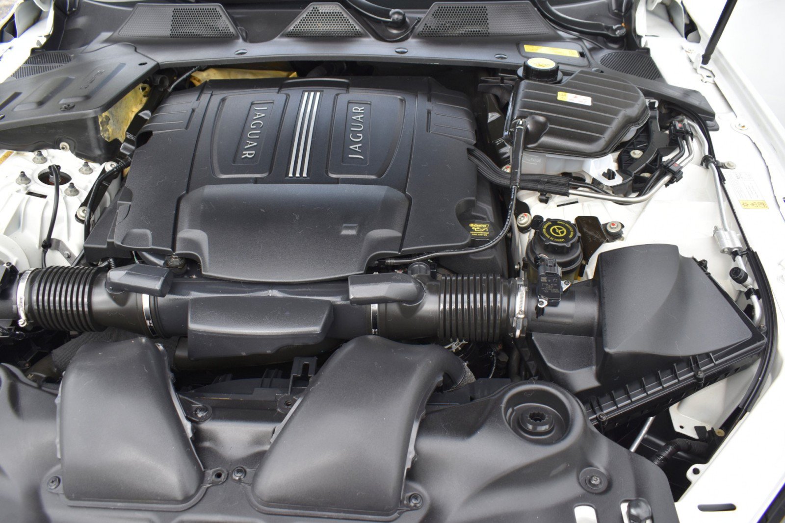 Used 2011 Jaguar XJ L RWD image 55