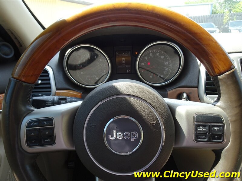 Used 2011 Jeep Grand Cherokee Overland AWD/4WD image 21