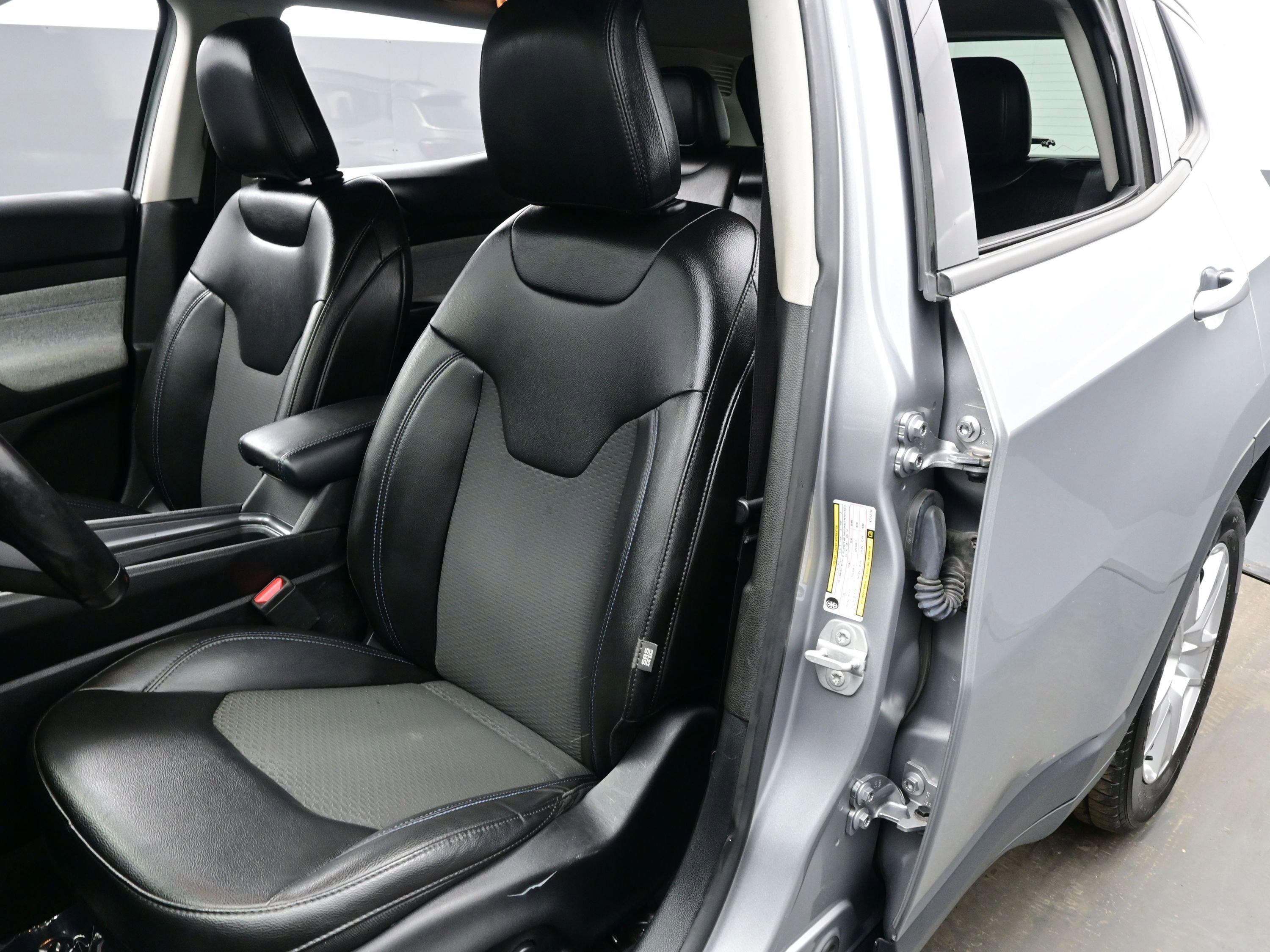 Used 2022 Jeep Compass Latitude w/ Convenience Group image 11