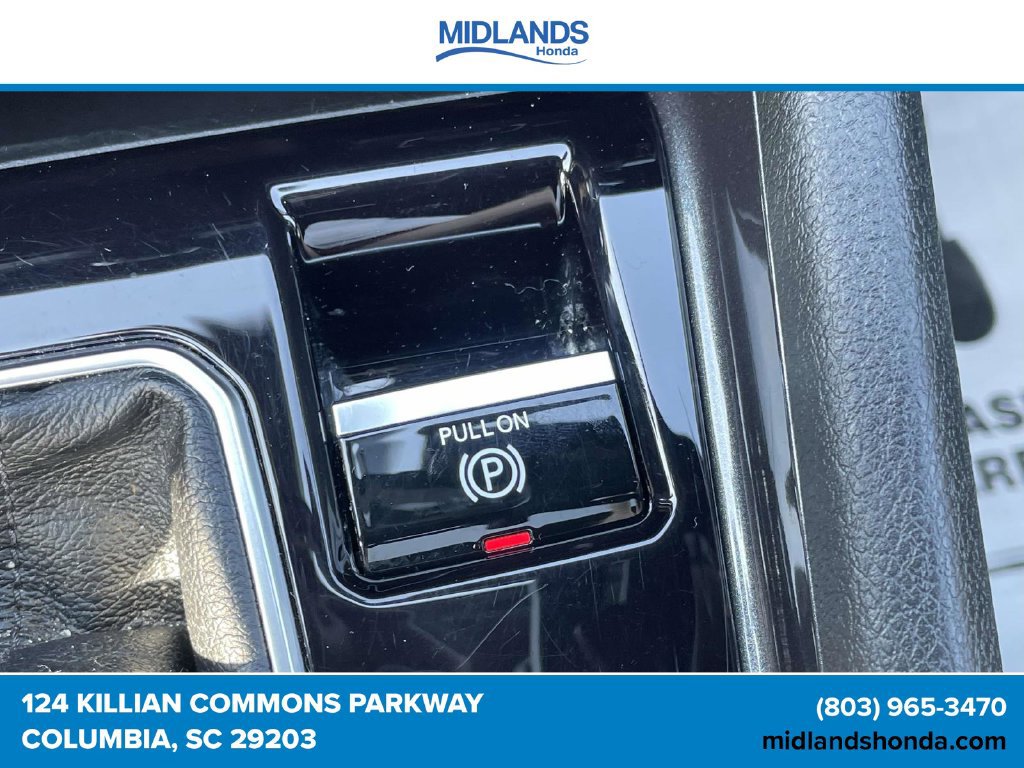 Used 2025 Jeep Compass Latitude w/ Sun & Sound Group AWD/4WD image 31