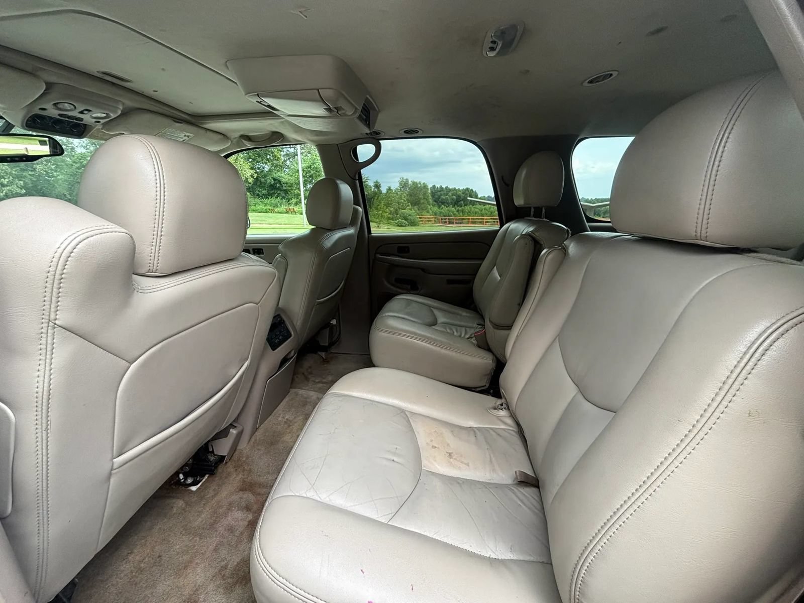 Used 2006 Chevrolet Tahoe Z71 w/ Z71 Preferred Equipment Group AWD/4WD image 15