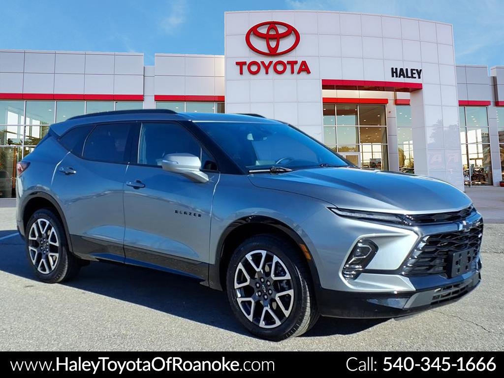 Used 2025 Chevrolet Blazer RS