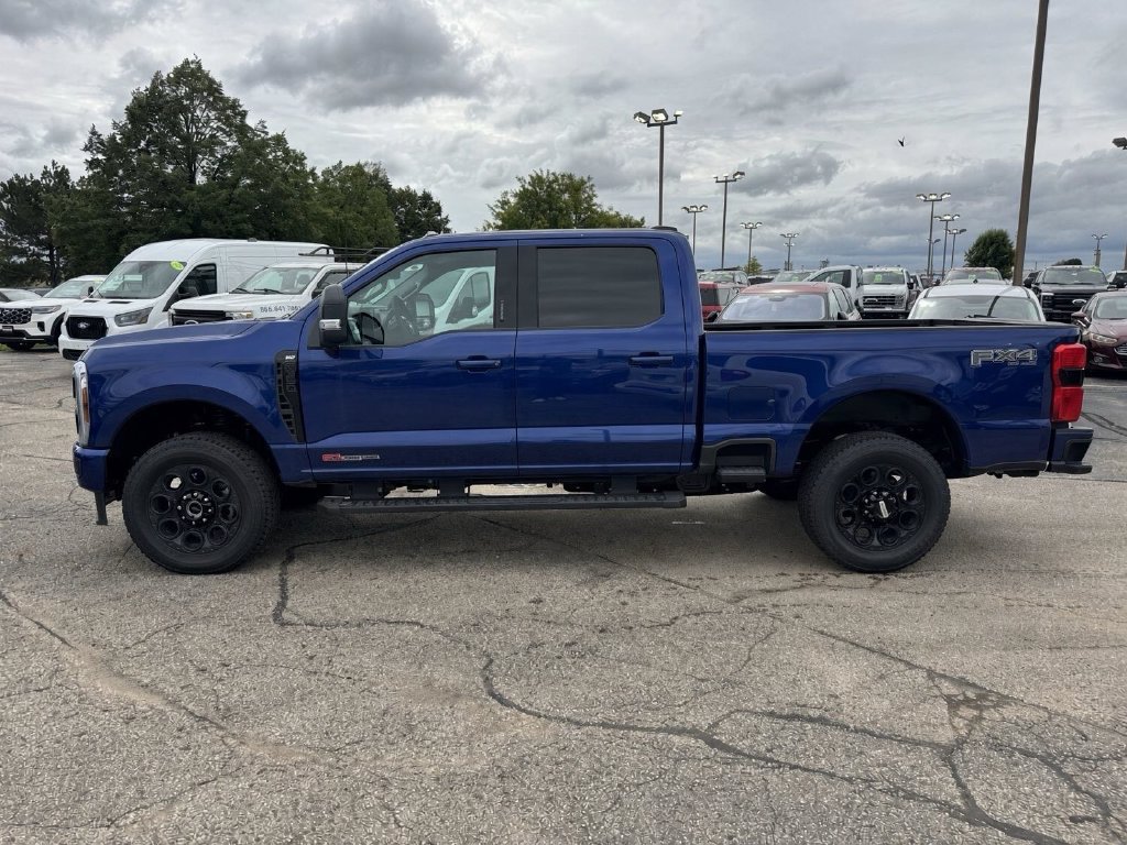 New 2026 Ford F350 XLT w/ XLT Premium Package AWD/4WD image 3