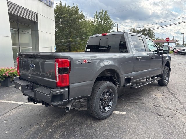 New 2026 Ford F250 XL image 3
