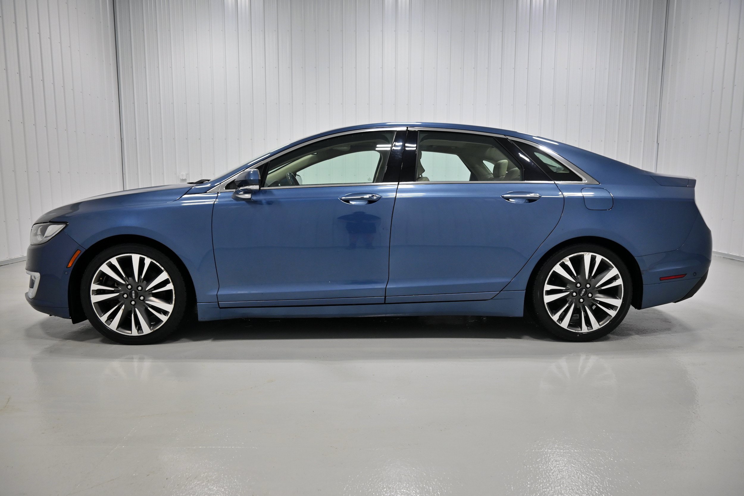 Used 2019 Lincoln MKZ Reserve AWD/4WD image 24