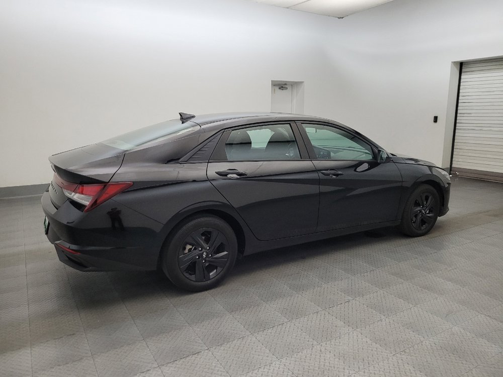 Used 2023 Hyundai Elantra SEL FWD image 10