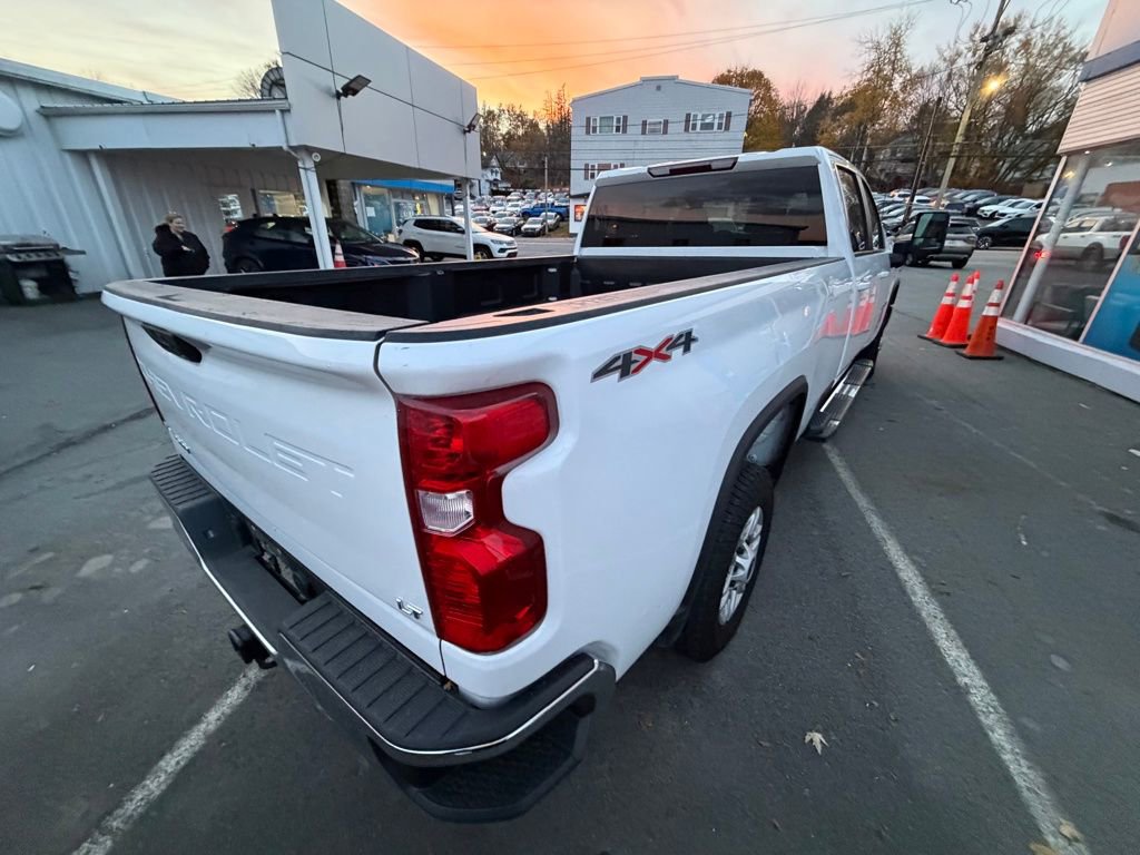 Used 2024 Chevrolet Silverado 2500 LT image 5
