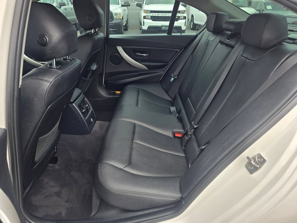 Used 2013 BMW 328i xDrive Sedan AWD/4WD image 14