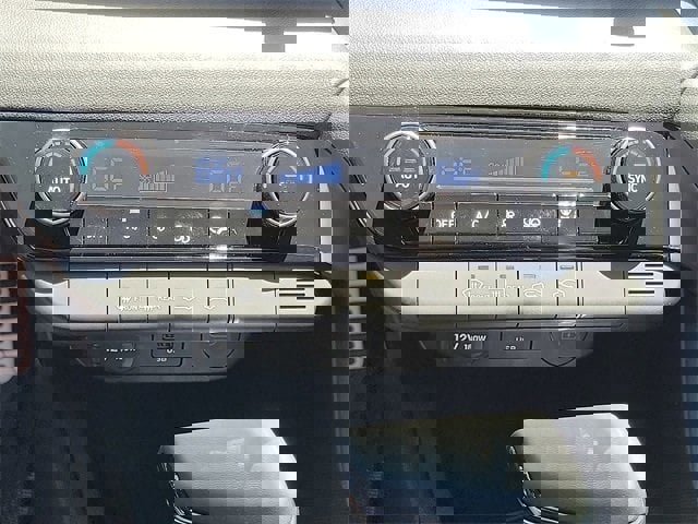 New 2025 Hyundai Elantra Sport image 9