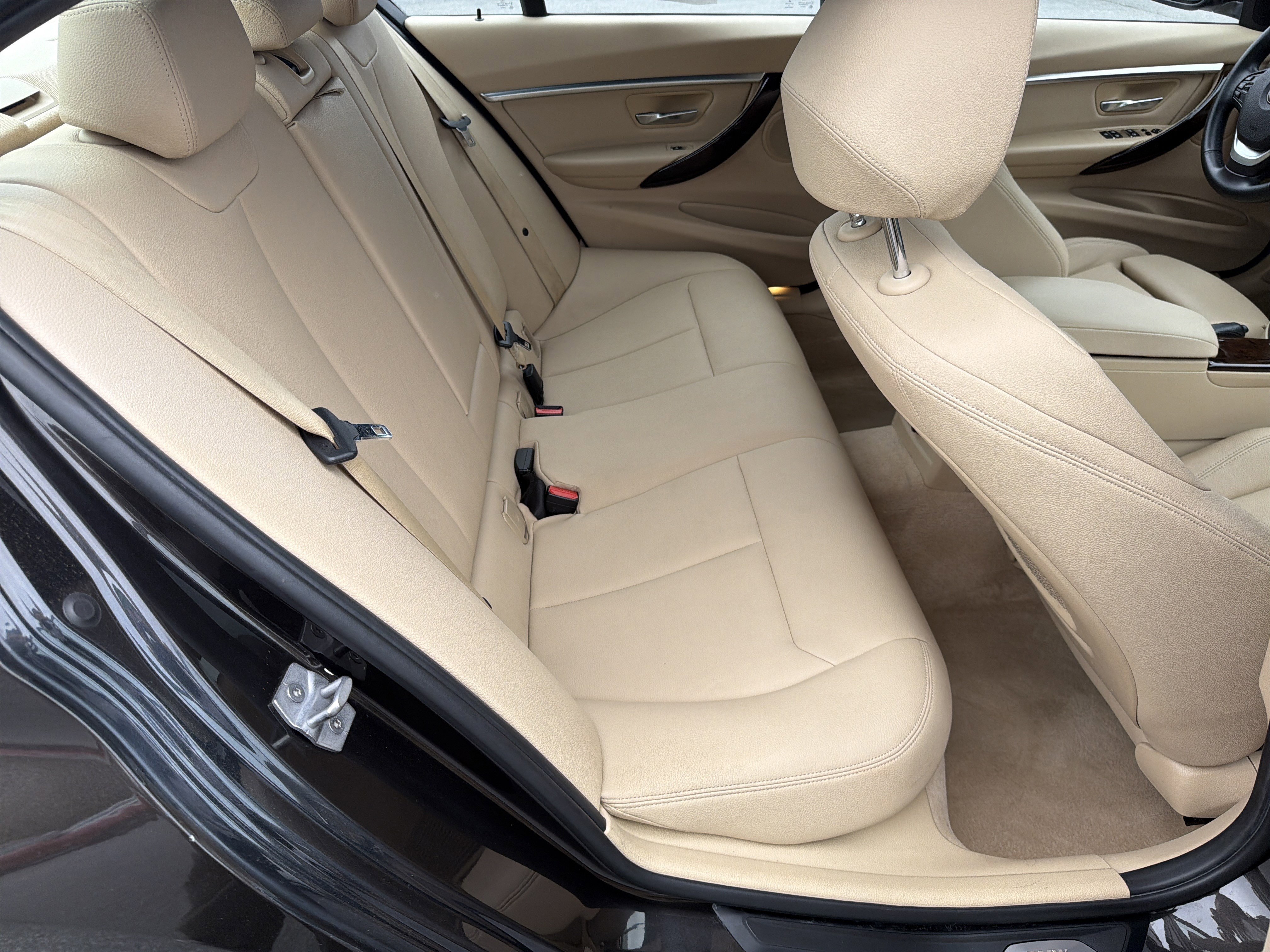 Used 2016 BMW 328i Sedan RWD image 18