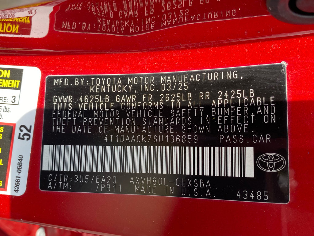 Used 2025 Toyota Camry SE image 18