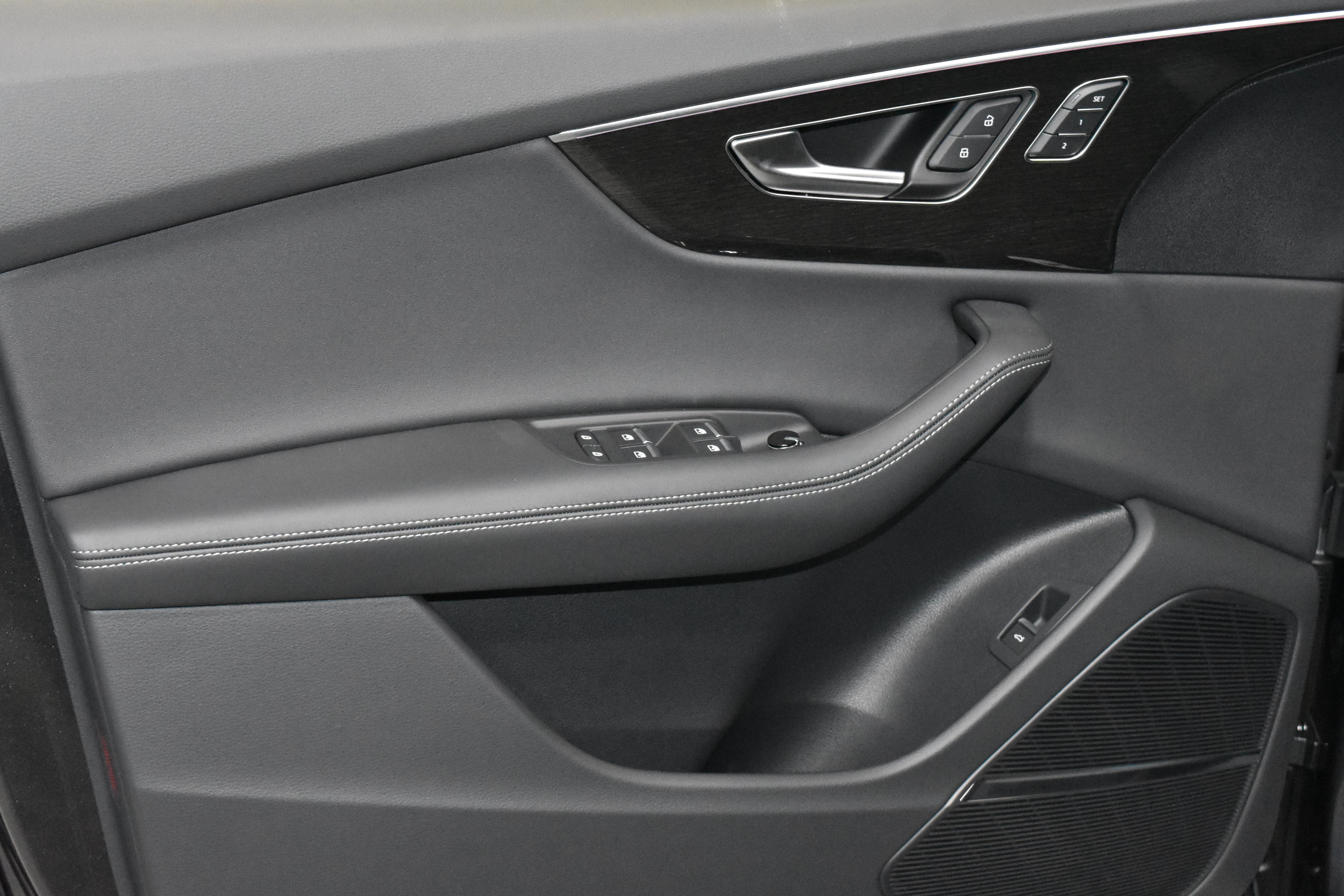 New 2026 Audi Q8 Premium Plus AWD/4WD image 3