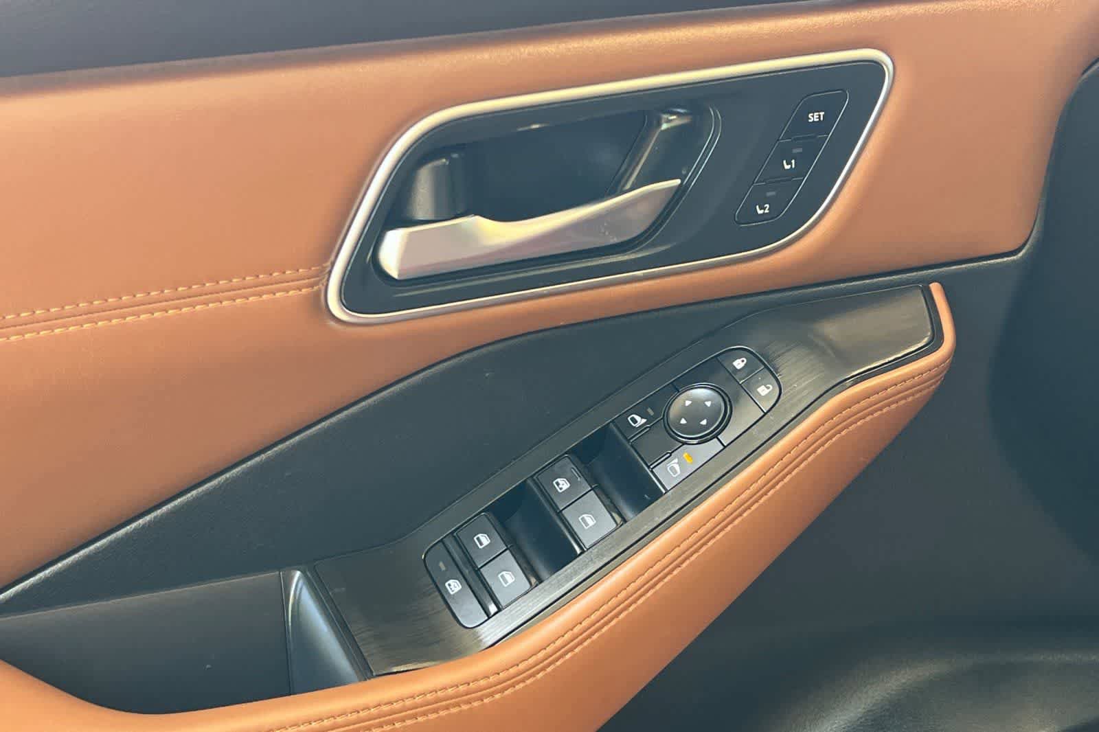 New 2026 Nissan Rogue Platinum AWD/4WD image 13