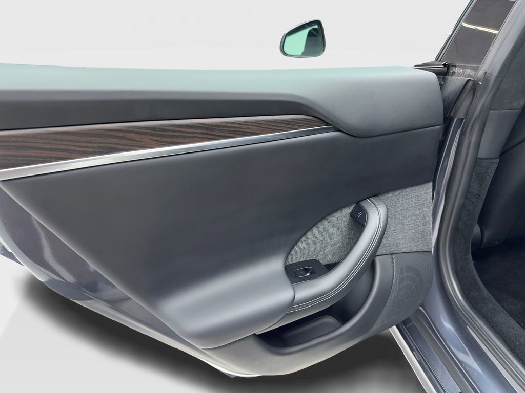 Used 2023 Tesla Model S image 38