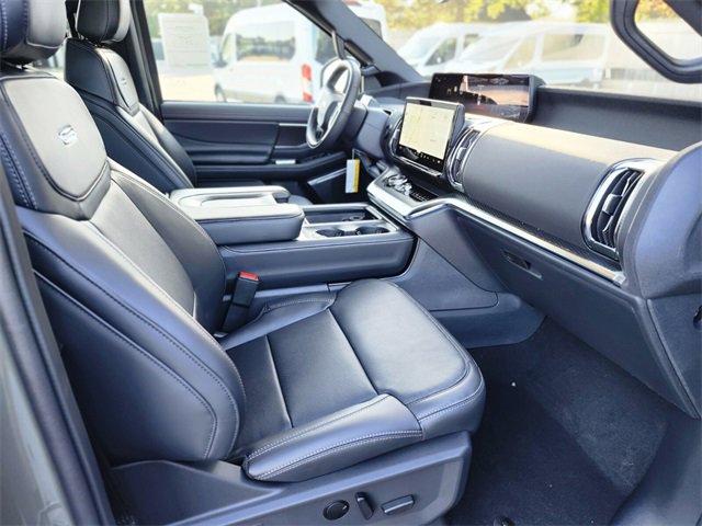 New 2025 Ford Expedition Platinum w/ Stealth Performance Package image 11
