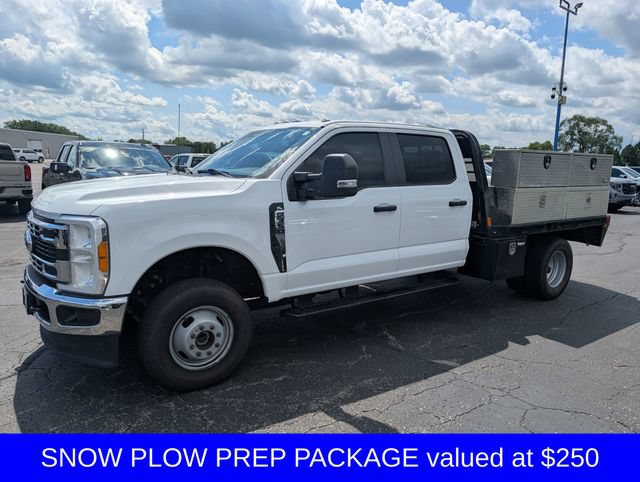 Used 2023 Ford F350 XL w/ Snow Plow Prep Package AWD/4WD image 5