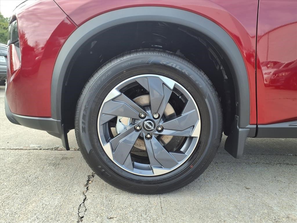 New 2026 Nissan Rogue SV image 4