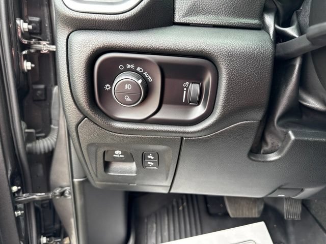 Used 2024 RAM 1500 Big Horn AWD/4WD image 19