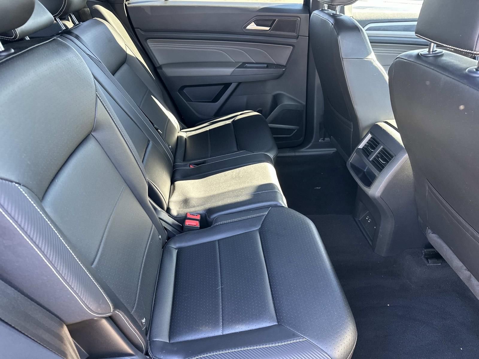 Used 2021 Volkswagen Atlas Cross Sport SEL R-Line image 10