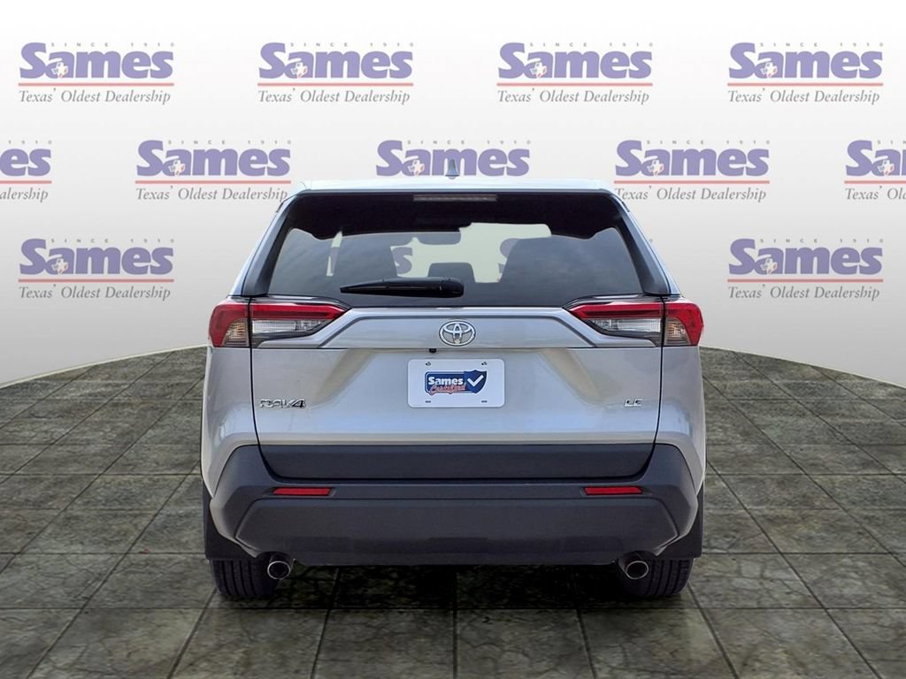 Used 2023 Toyota RAV4 LE FWD image 6