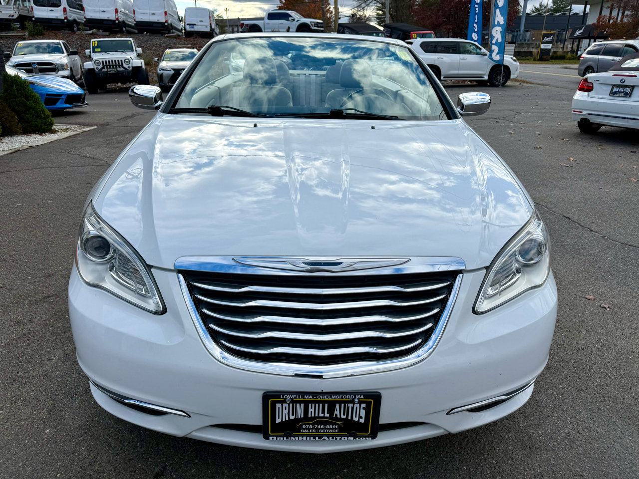 Used 2011 Chrysler 200 Limited image 37