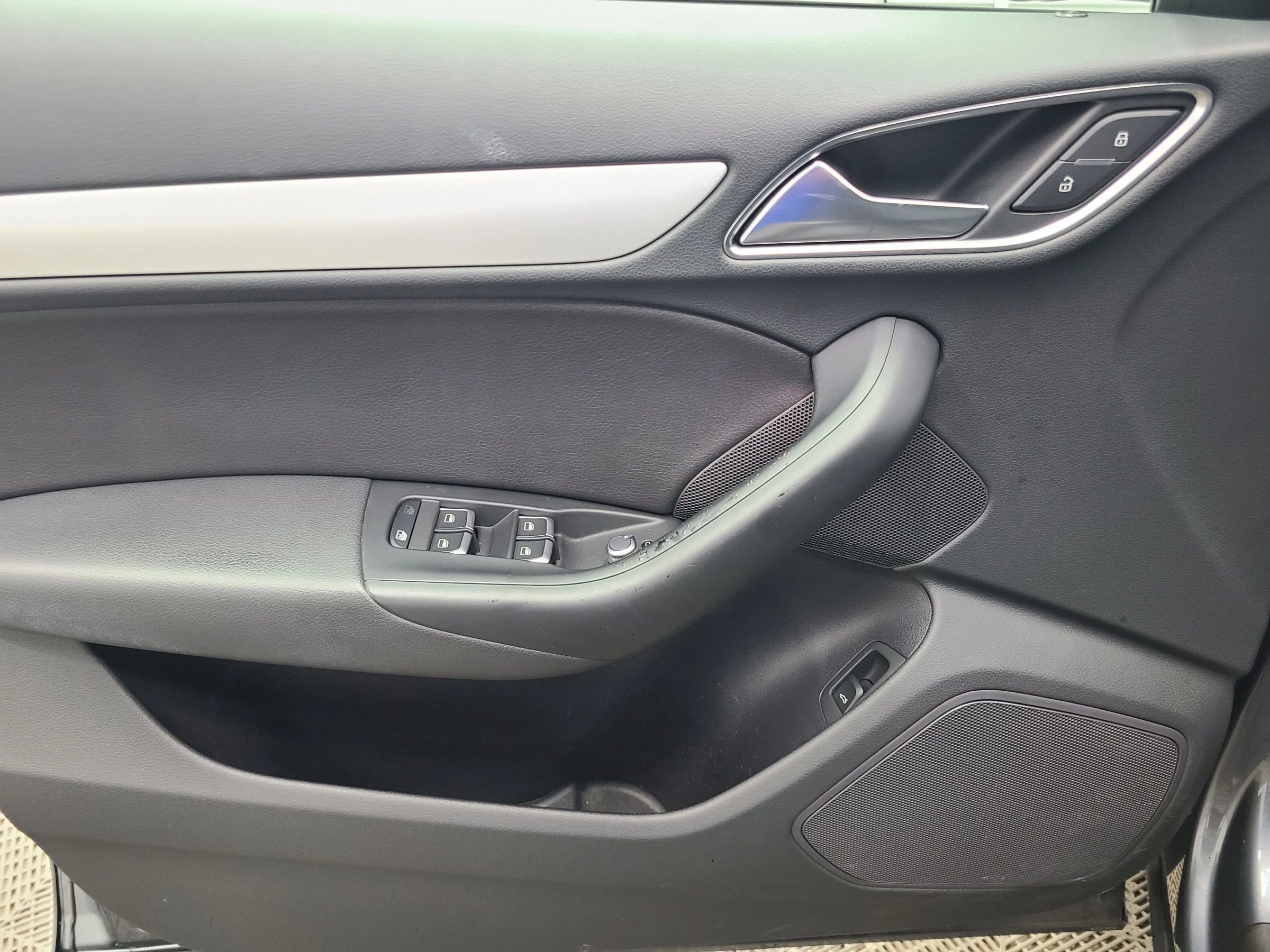 Used 2017 Audi Q3 2.0T Premium image 22