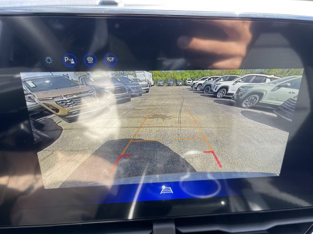 New 2027 Chevrolet Equinox LT w/ LPO, Floor Liner Package FWD image 17