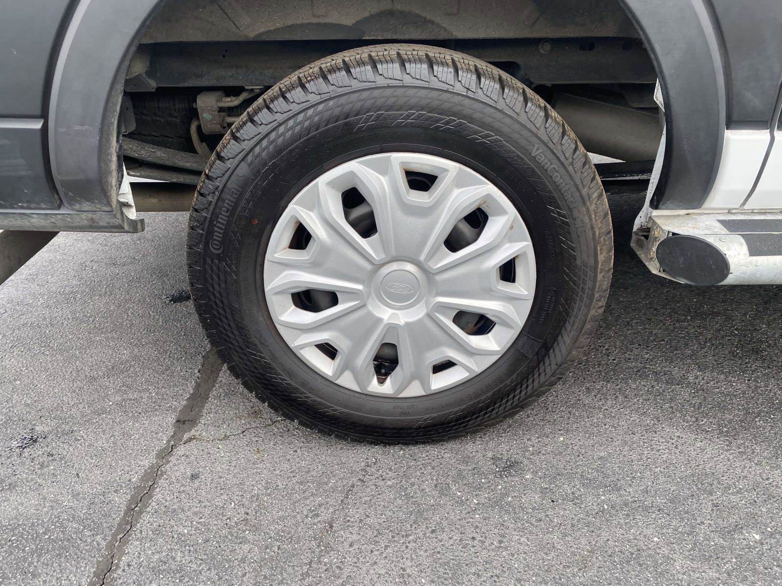 Used 2024 Ford Transit 250 Low Roof w/ Exterior Upgrade Package image 9