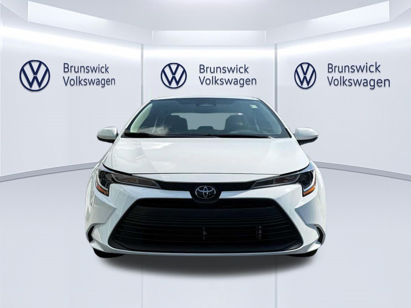 Certified 2024 Toyota Corolla LE FWD image 2
