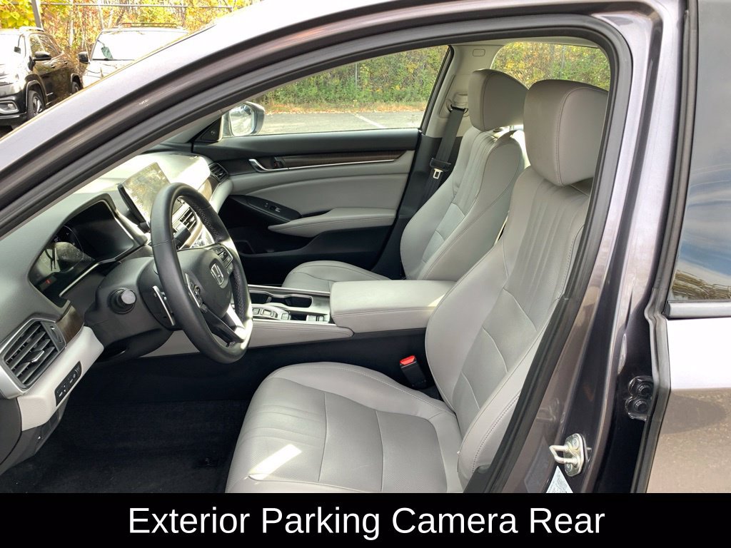 Used 2018 Honda Accord Touring image 13