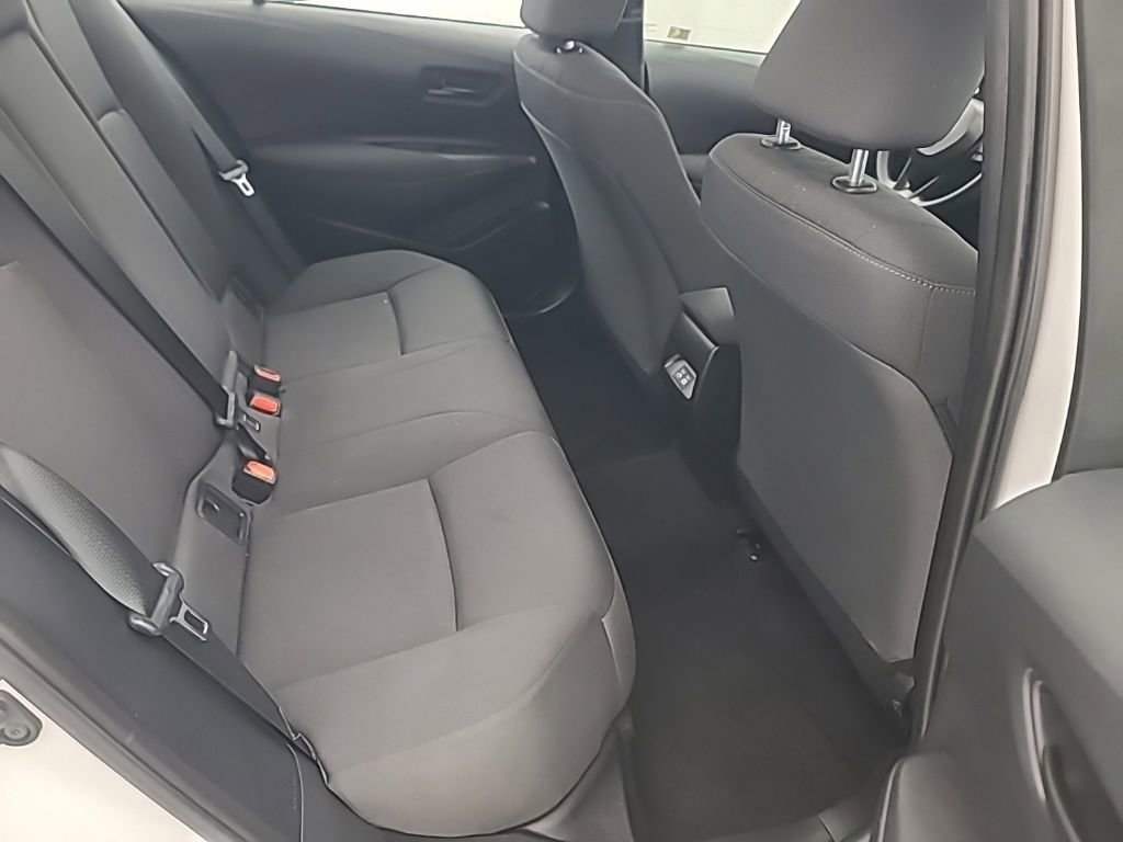 Used 2025 Toyota Corolla LE FWD image 18