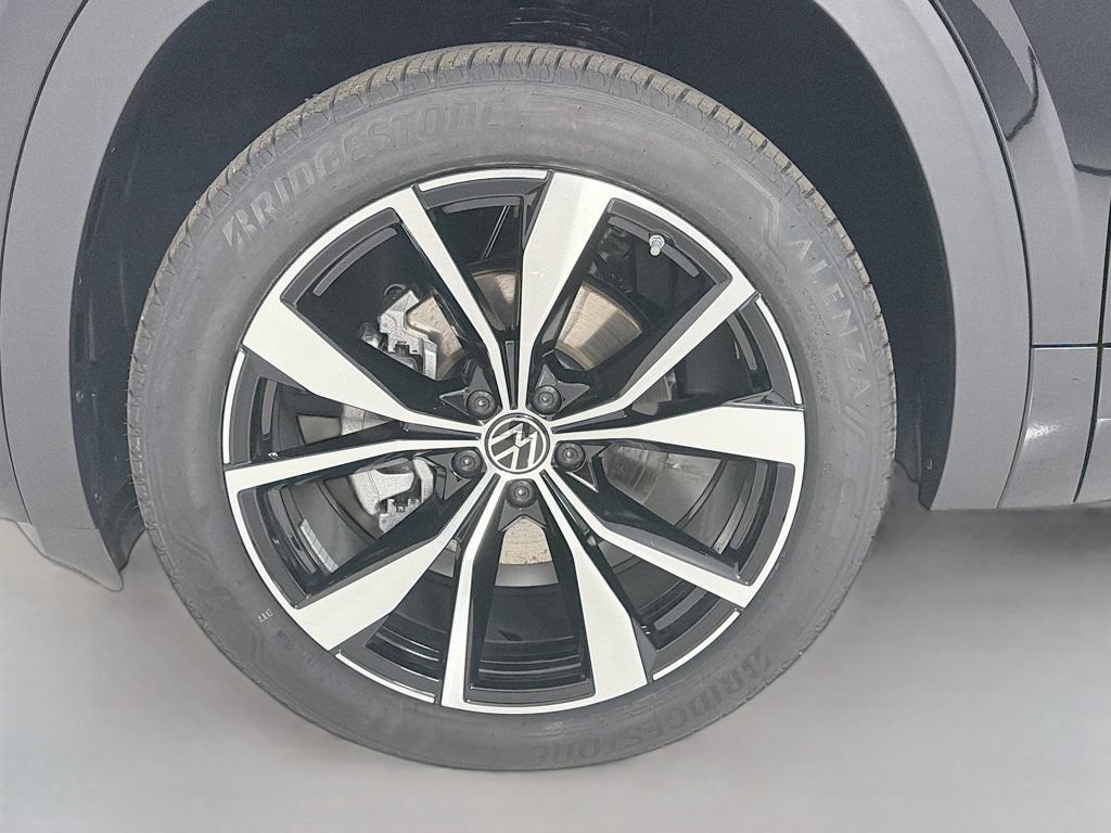 New 2026 Volkswagen Atlas SEL Premium R-Line AWD/4WD image 34
