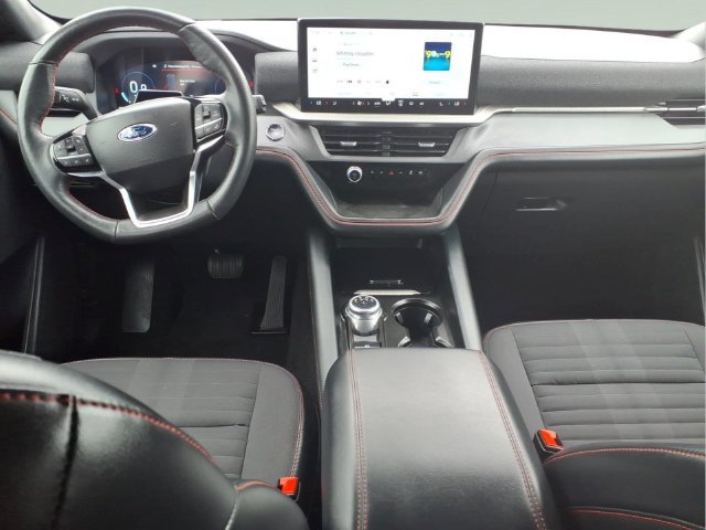 Certified 2025 Ford Explorer ST-Line AWD/4WD image 14