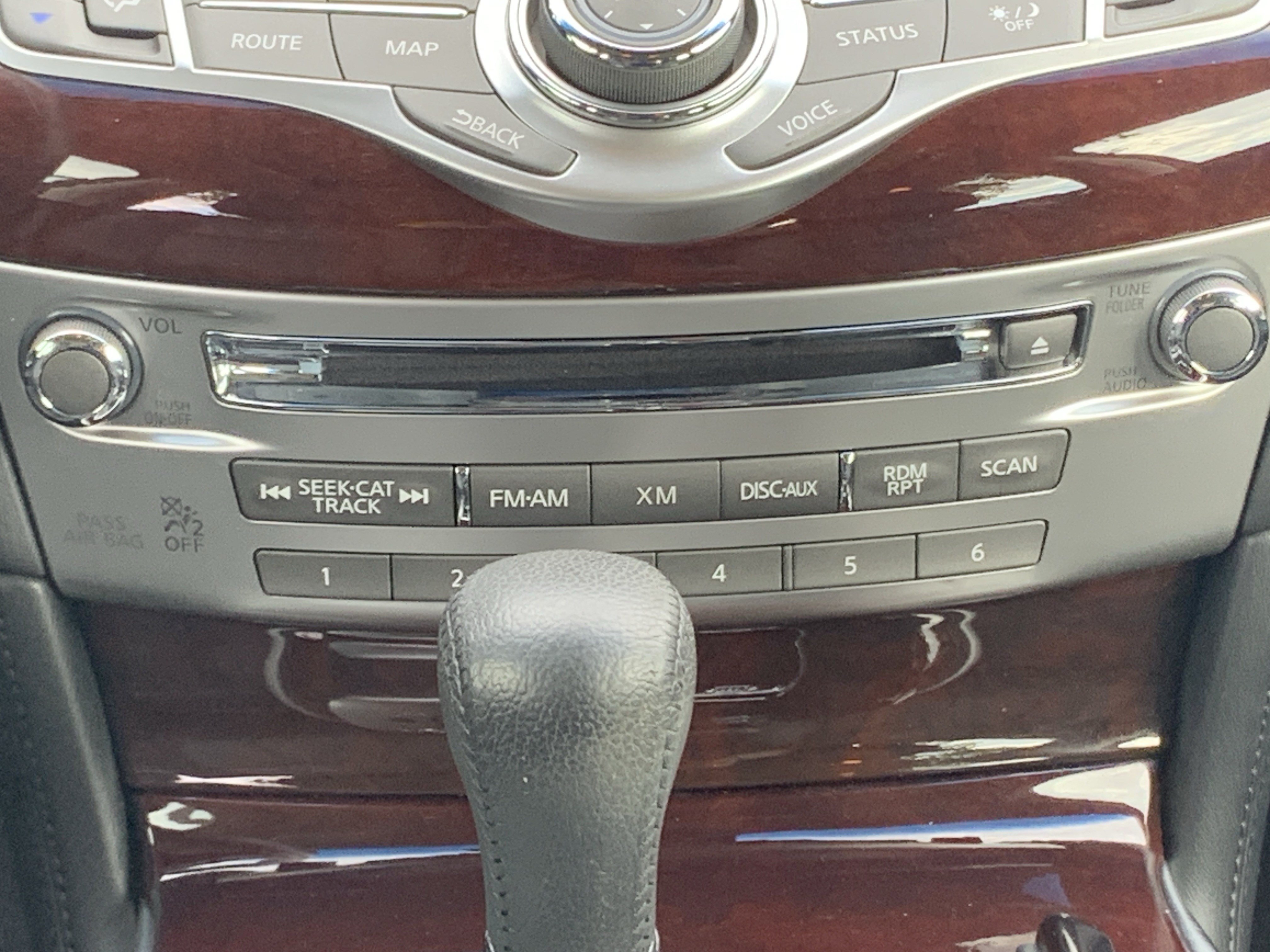 Used 2013 INFINITI M37 w/ Premium Pkg RWD image 29