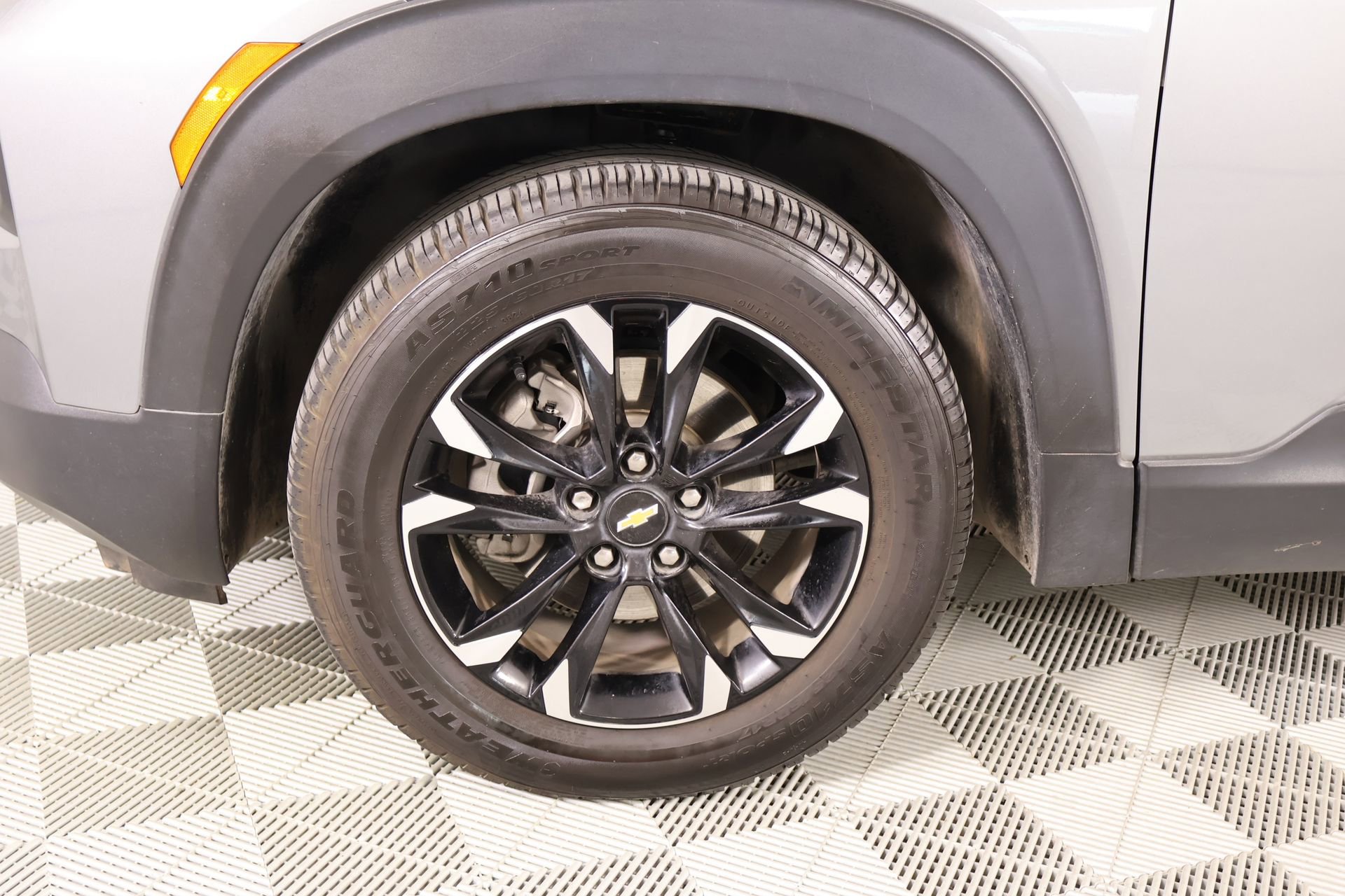 Used 2023 Chevrolet TrailBlazer LT FWD image 17