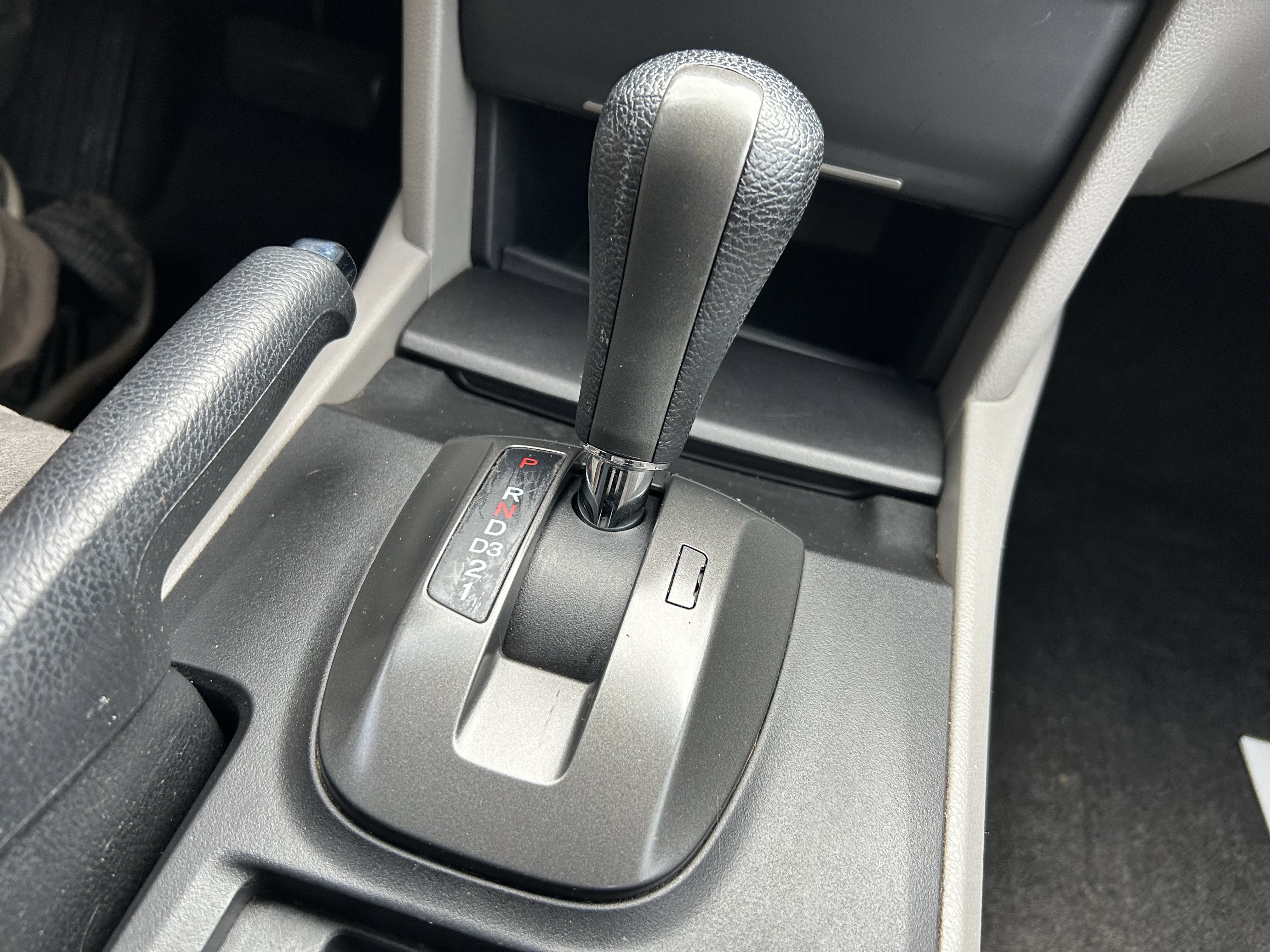 Used 2009 Honda Accord LX-P image 14