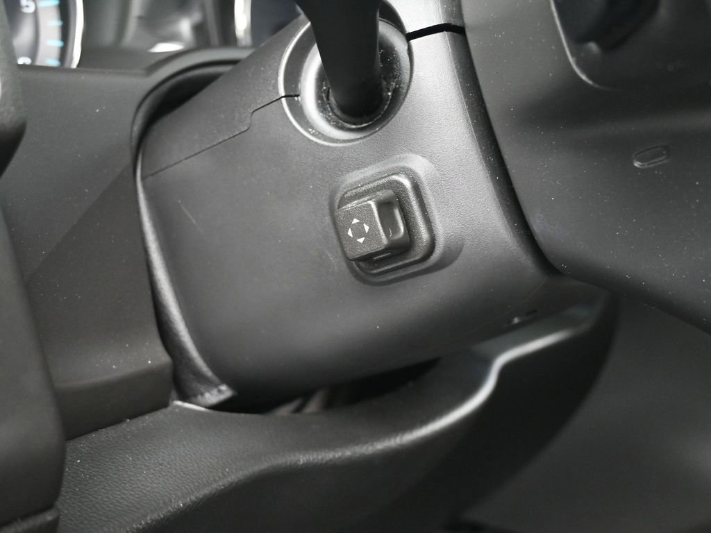 Used 2018 Chevrolet Suburban LT image 17