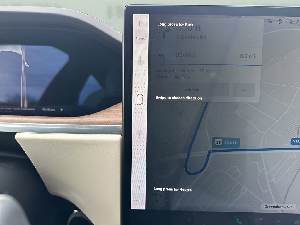 Used 2021 Tesla Model S Plaid image 18