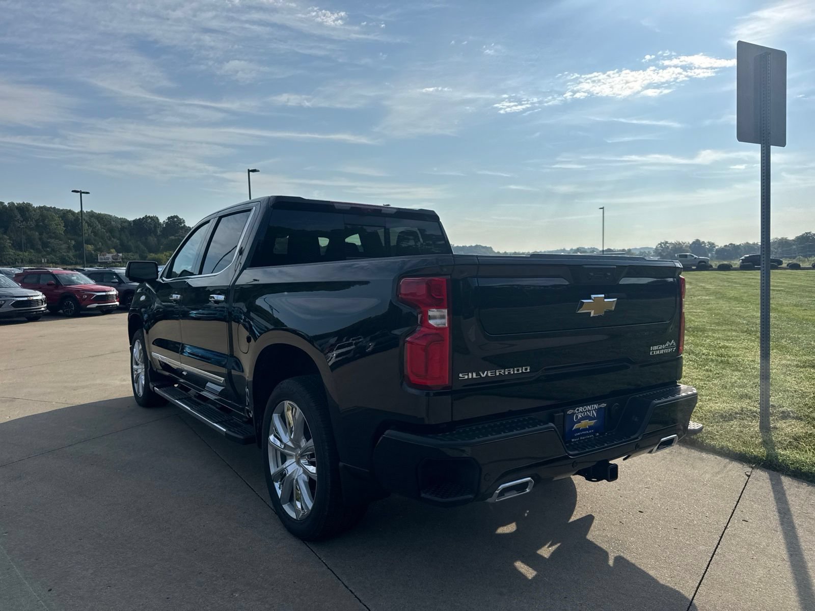New 2026 Chevrolet Silverado 1500 High Country w/ High Country Premium Package AWD/4WD image 6